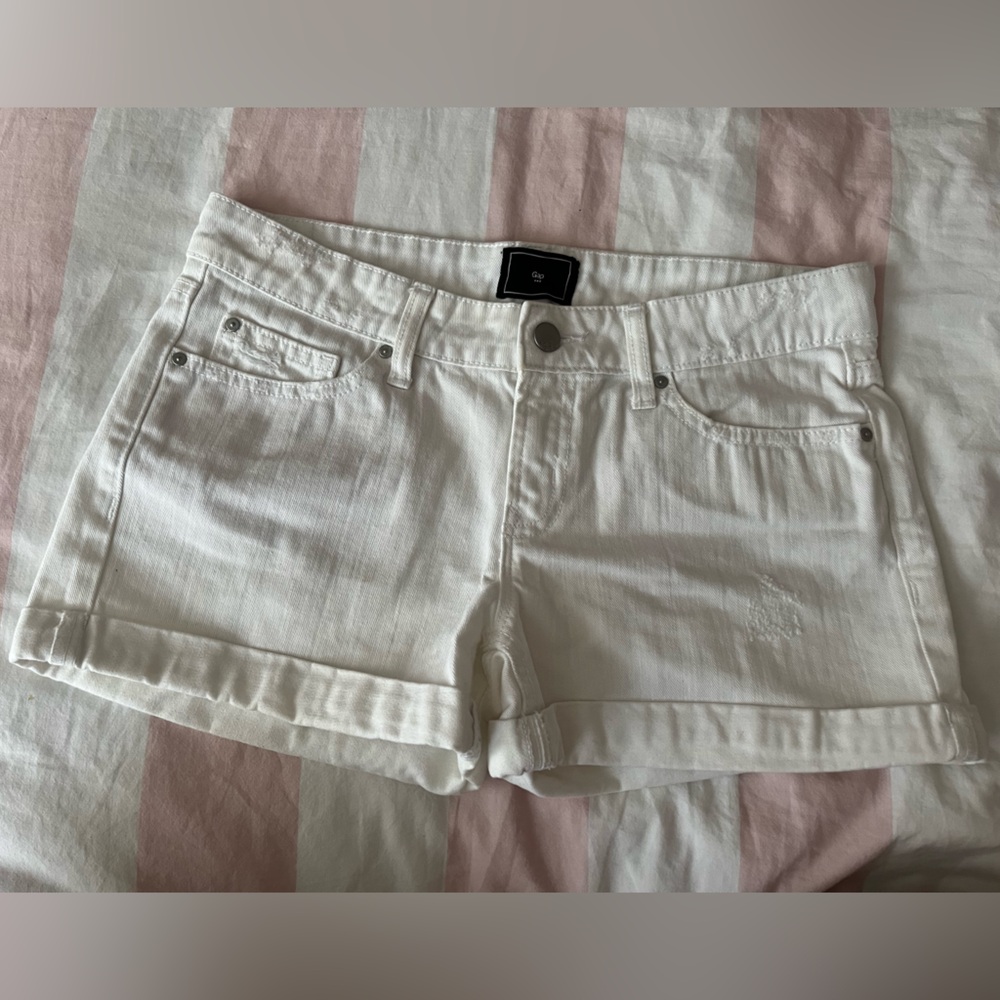 Low rise white denim gap shorts